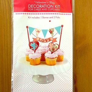 Valentines Day Cake Decorating  Set